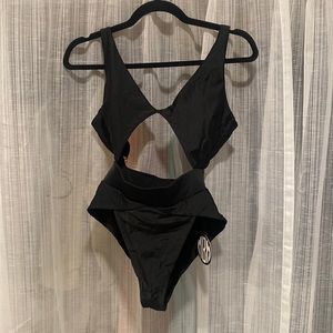 MBM by Marcia B Maxwell - Aspire one piece swimsuit, has tags but no liner.